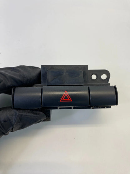 2009 2010 CHRYSLER 300 HAZARD WARNING LIGHT CONTROL SWITCH 68025900AA OEM