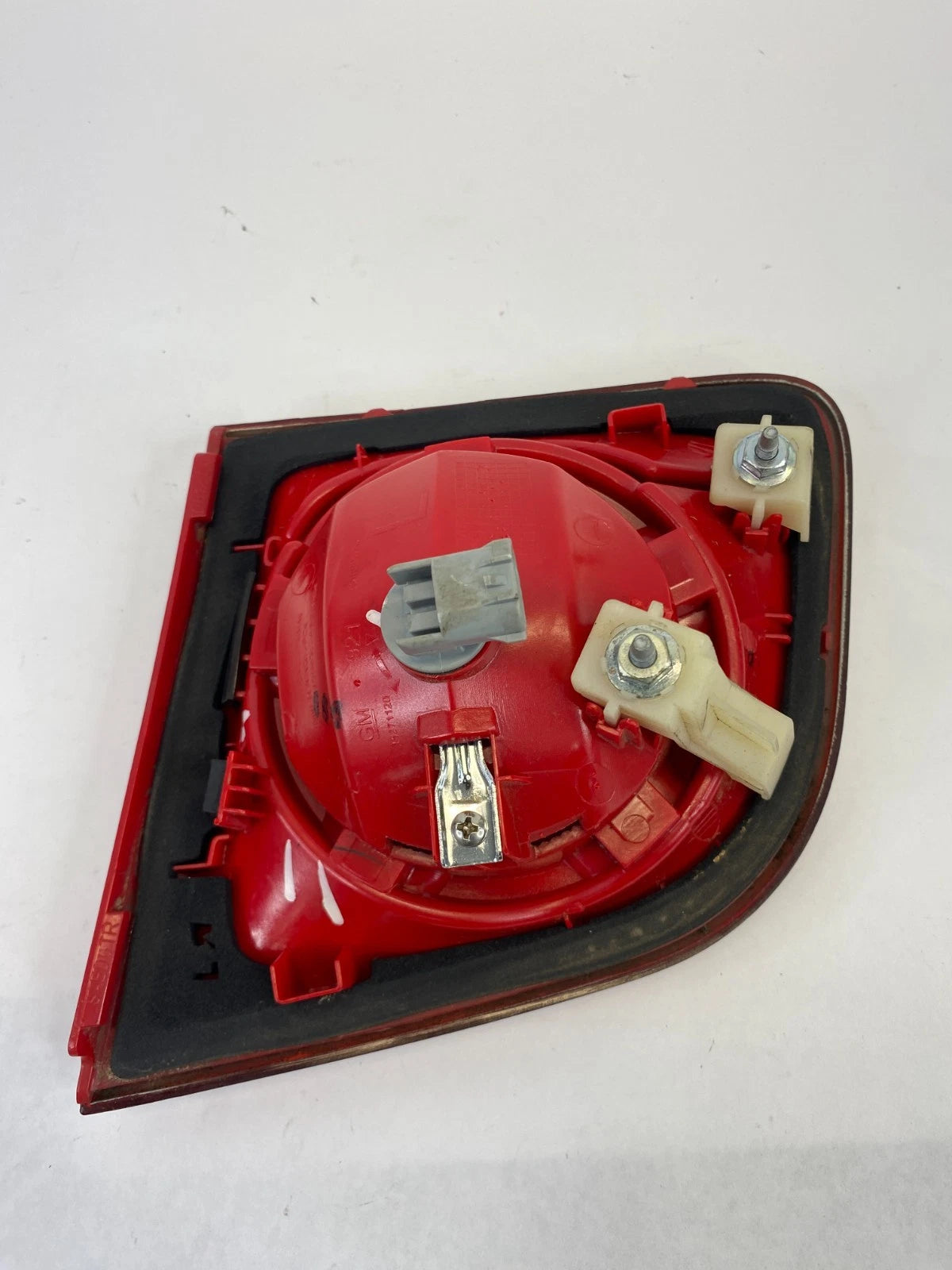 2008-2012 CHEVROLET MALIBU REAR LEFT SIDE TRUNK LID BACKUP LIGHT BACK UP LAMP