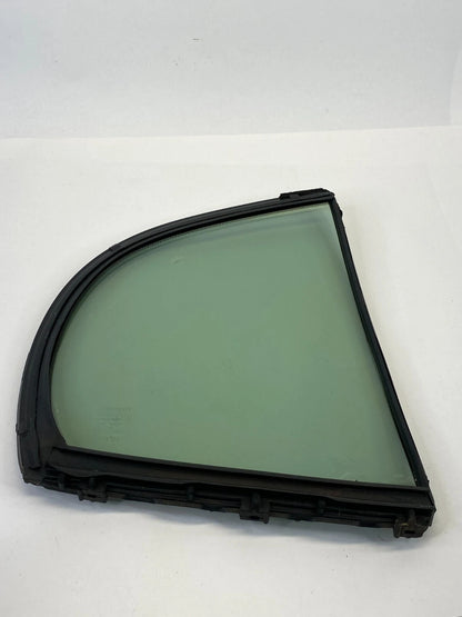 98-05 LEXUS GS300 GS400 REAR LEFT SIDE DOOR VENT QUARTER WINDOW GLASS 6818930100