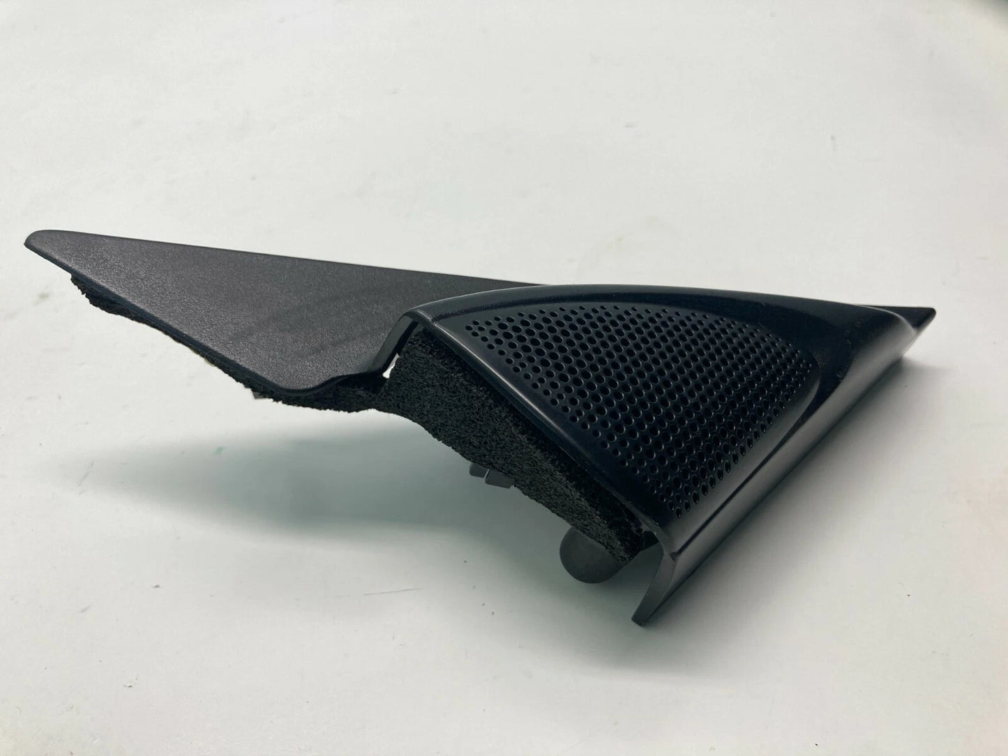 2003-2008 MAZDA 6 FRONT RIGHT SIDE MIRROR TWEETER SPEAKER COVER TRIM 1469222 OEM