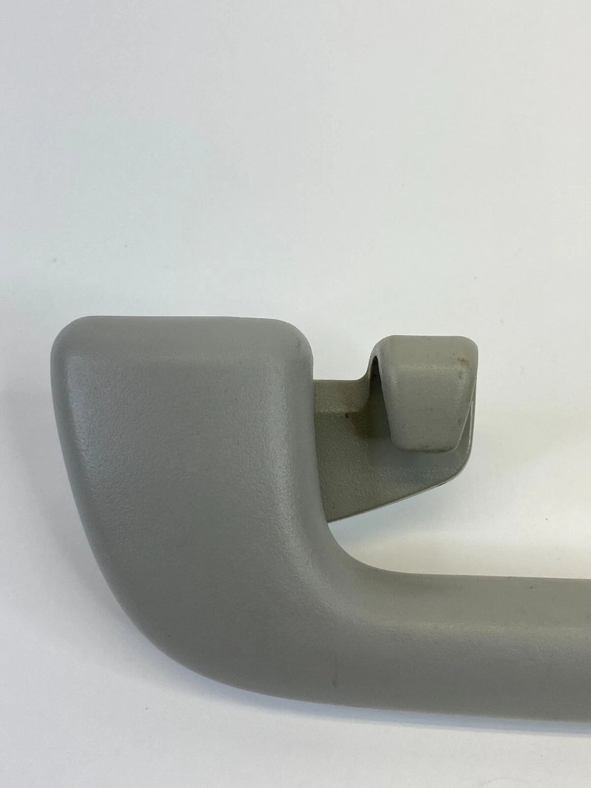 2010-2015 TOYOTA PRIUS REAR LEFT SIDE ROOF INNER GRAB GRIP HANDLE 674683-8010