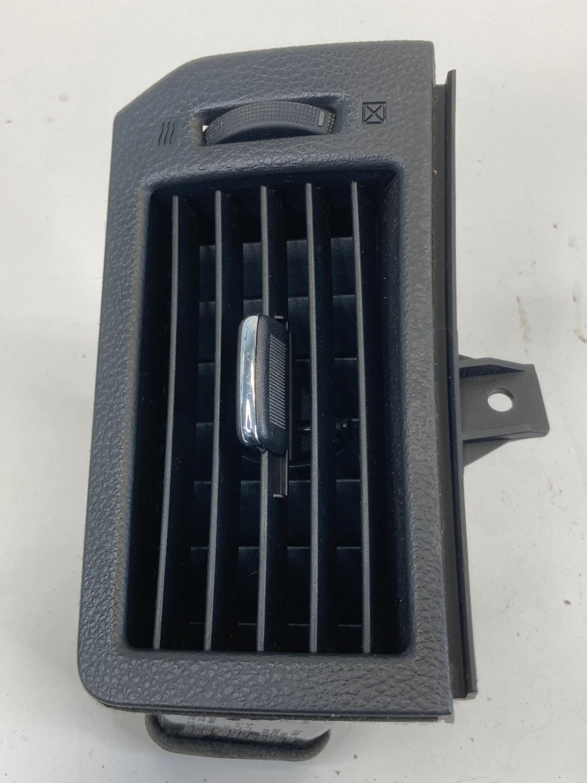 2011-2017 NISSAN QUEST DASH RIGHT AIR VENT OUTLET DUCT GRILLE 68760-1JA0A OEM