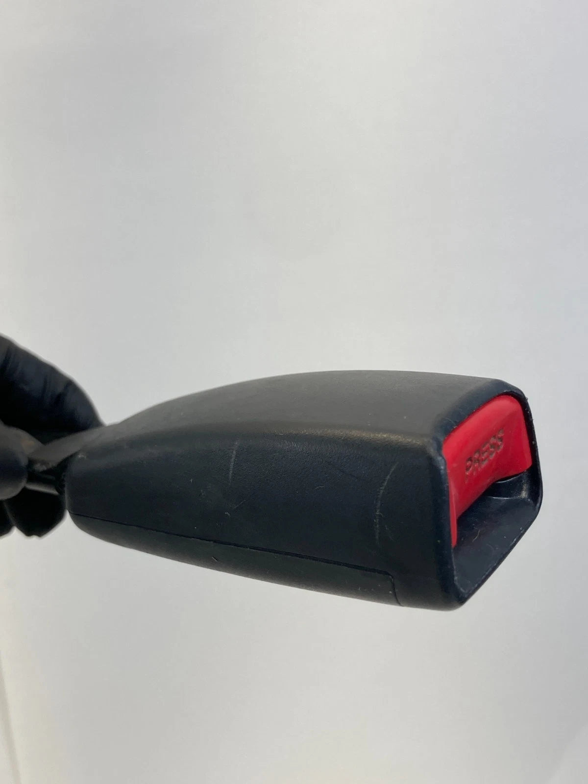 2012-2017 Kia Rio Front Left Driver Seat Belt Buckle 888301W500HU OEM