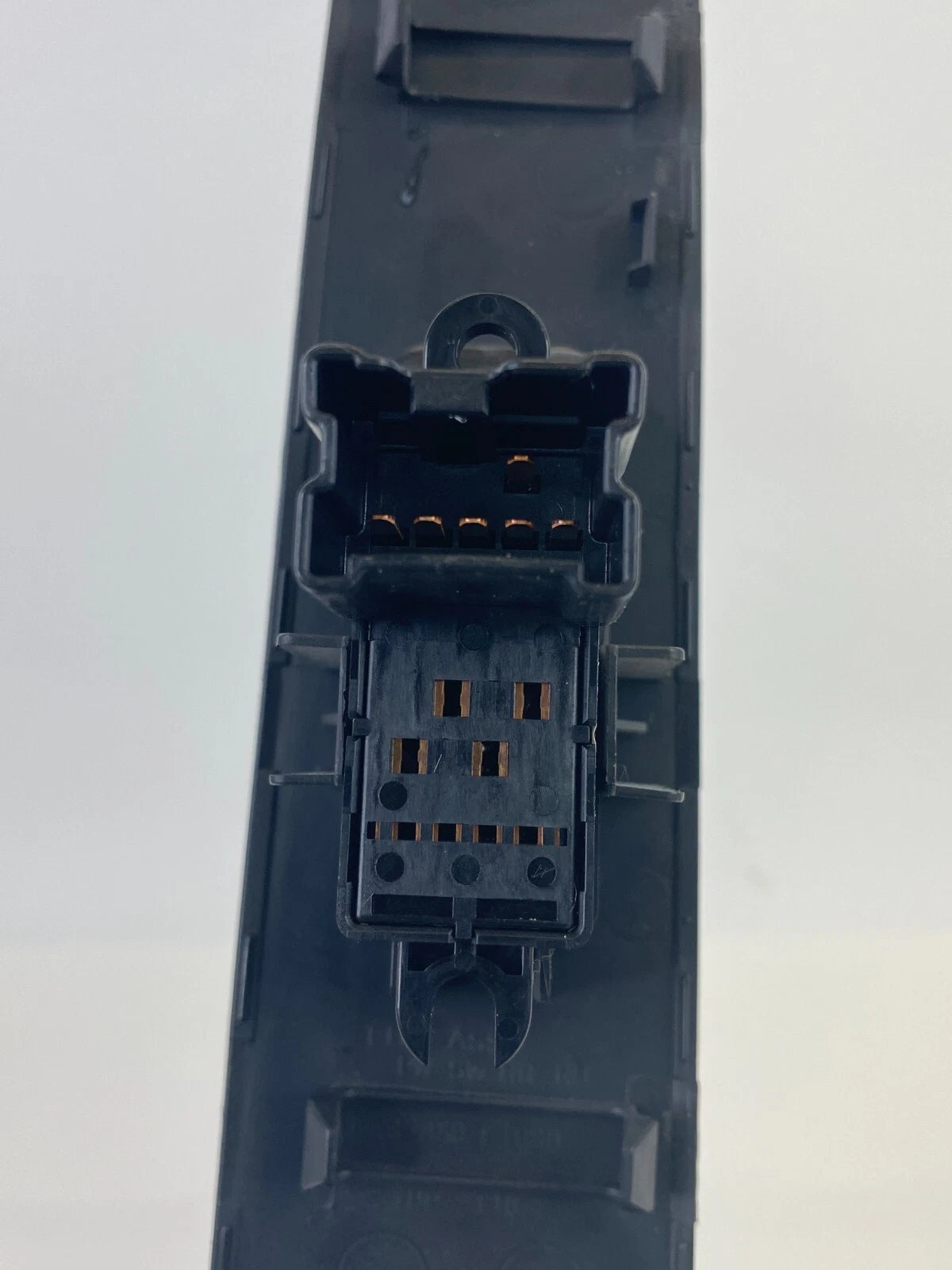 2007-2012 NISSAN SENTRA RR RIGHT DOOR SIDE WINDOW CONTROL SWITCH OEM 82960-ET000