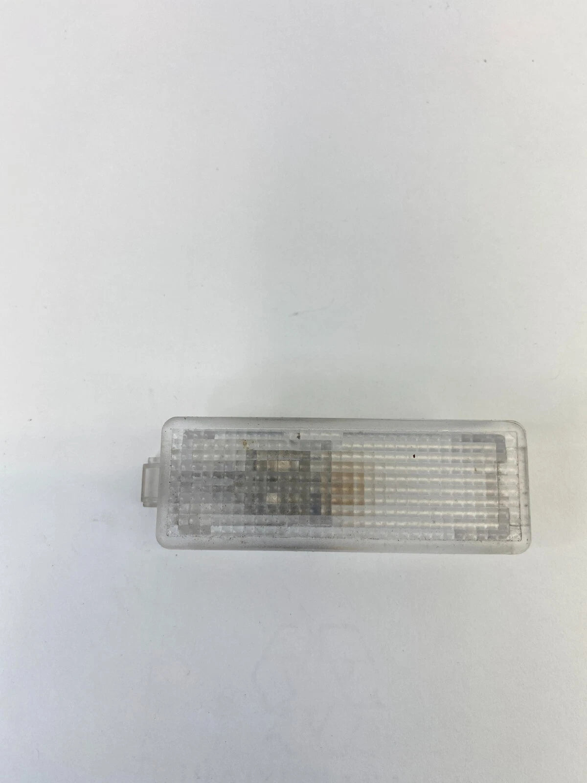 04-07 BMW 530I 525I FRONT RIGHT DOOR PANEL COURTESY LIGHT LAMP 6-961-999
