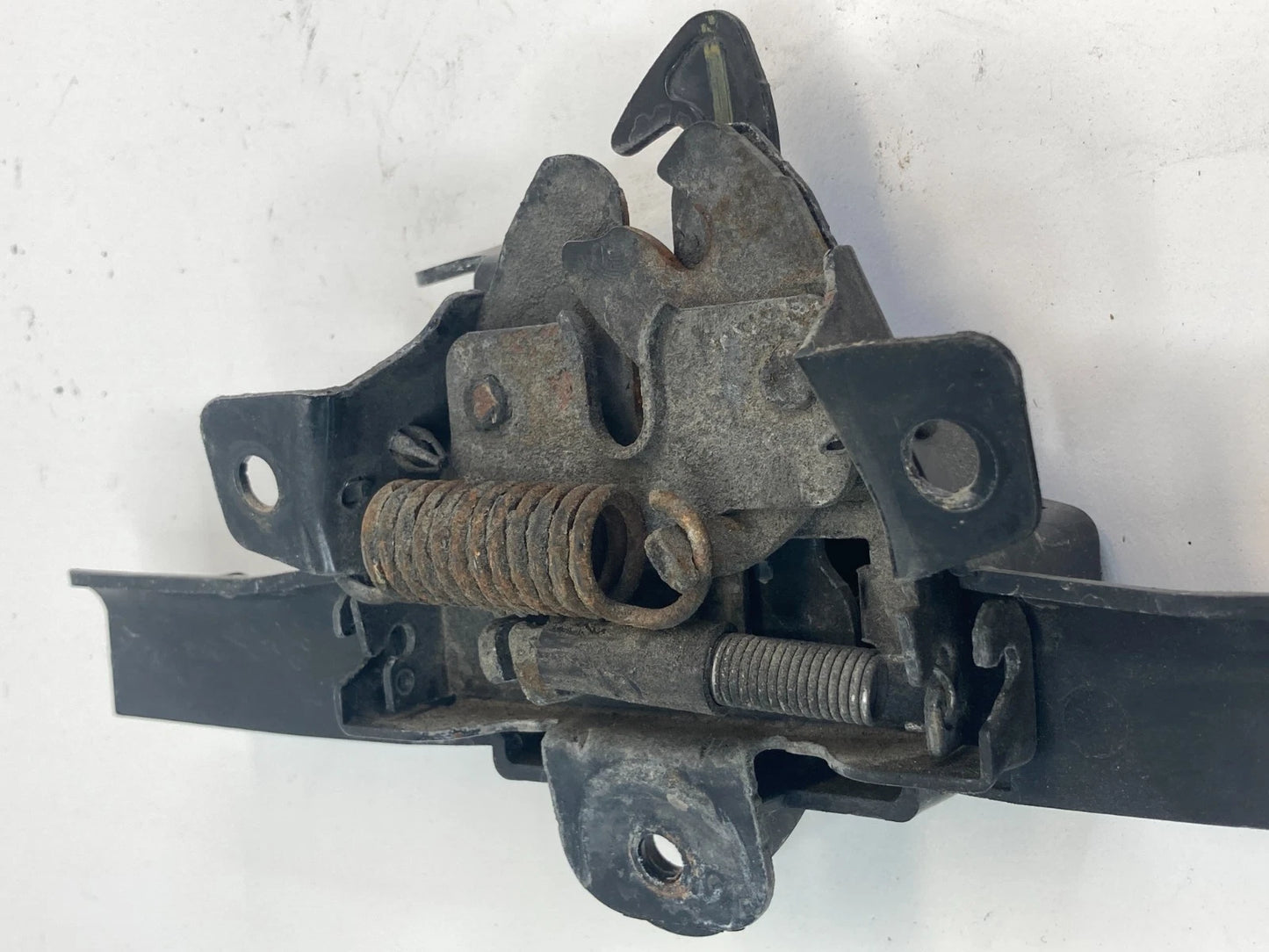 2011-2014 HYUNDAI SONATA FRONT ENGINE HOOD LOCK LATCH ACTUATOR ASSEMBLY OEM