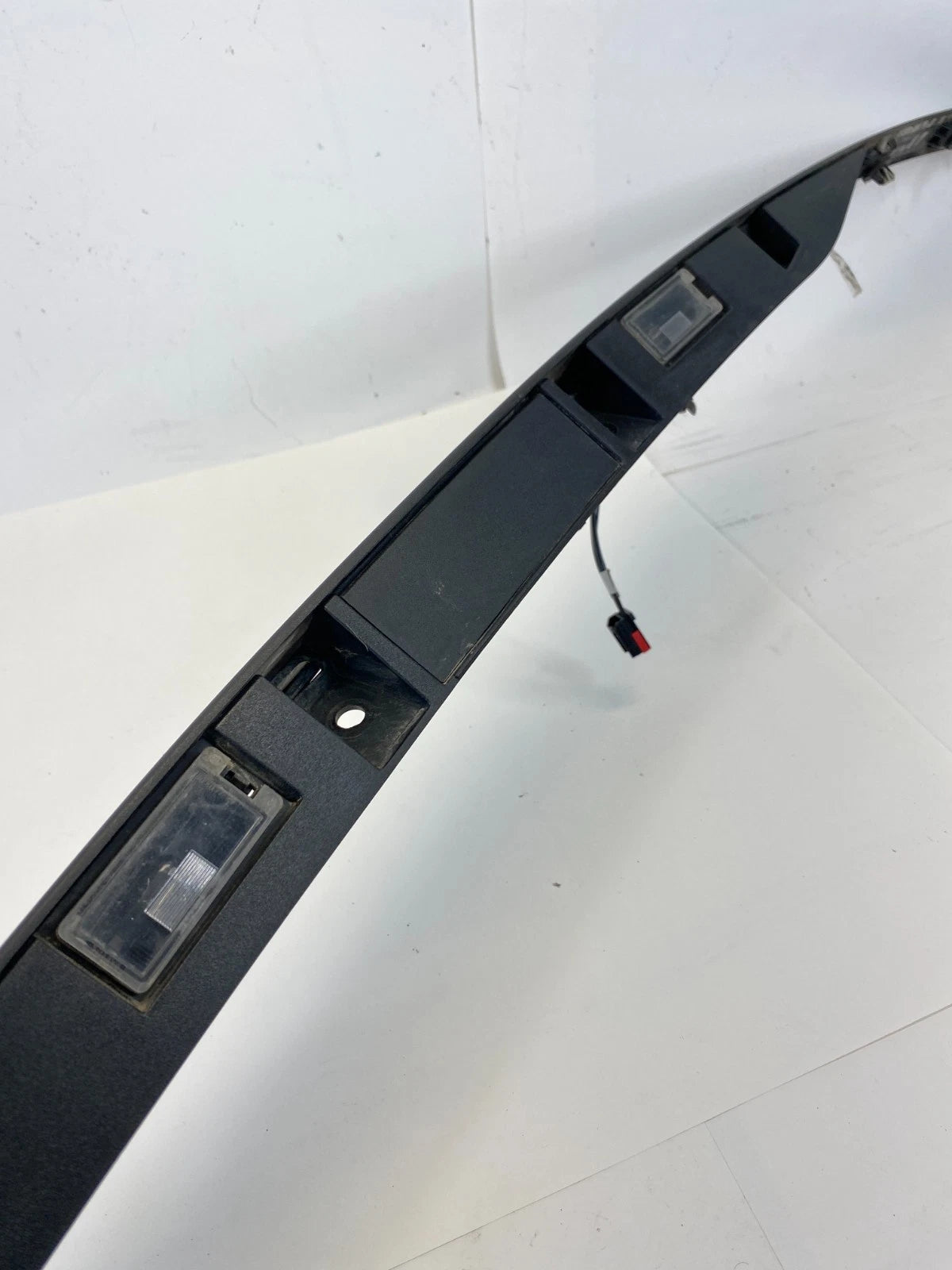 13-15 POLICE INTERCEPTOR UTILITY TAILGATE LICENSE PLATE TRUNK FINISH TRIM OEM