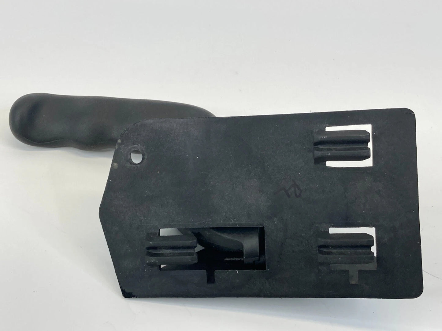 2002-2006 CHEVROLET AVALANCHE 1500 REAR LEFT SIDE INTERIOR DOOR HANDLE OEM