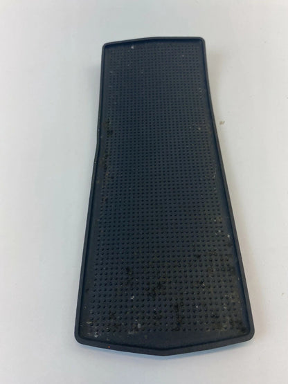 2002-2007 SATURN VUE CENTER CONSOLE INSERT RUBBER MAT LINER 52685 OEM