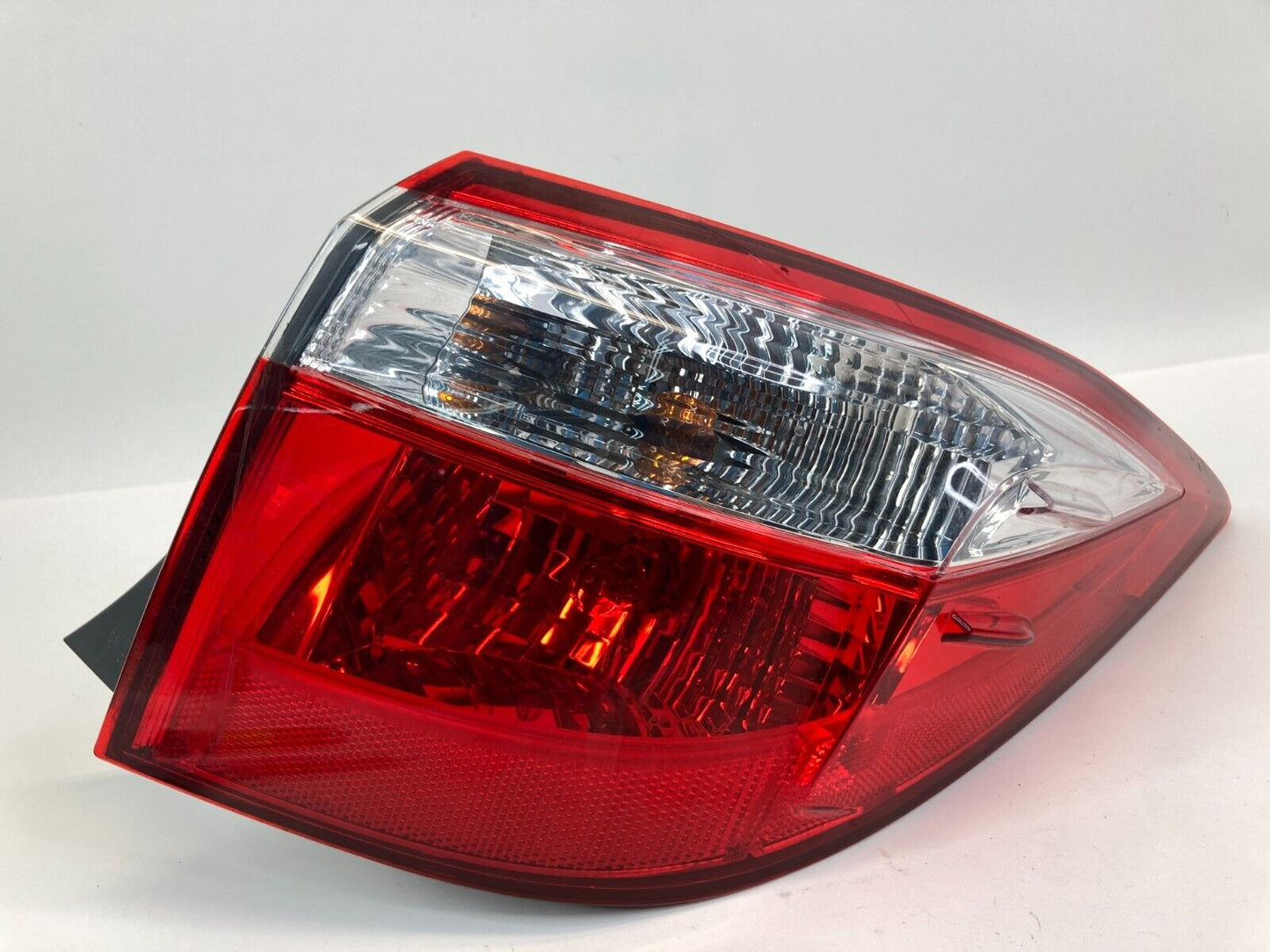 2014 2015 2016 Toyota Corolla SDN Rear Right Outer Tail Light Taillight Lamp OEM