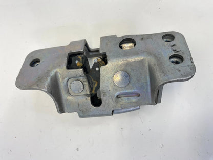 08-16 CHRYSLER TOWN & COUNTRY REAR LEFT SIDE SLIDING DOOR LOCK LATCH CATCH OEM