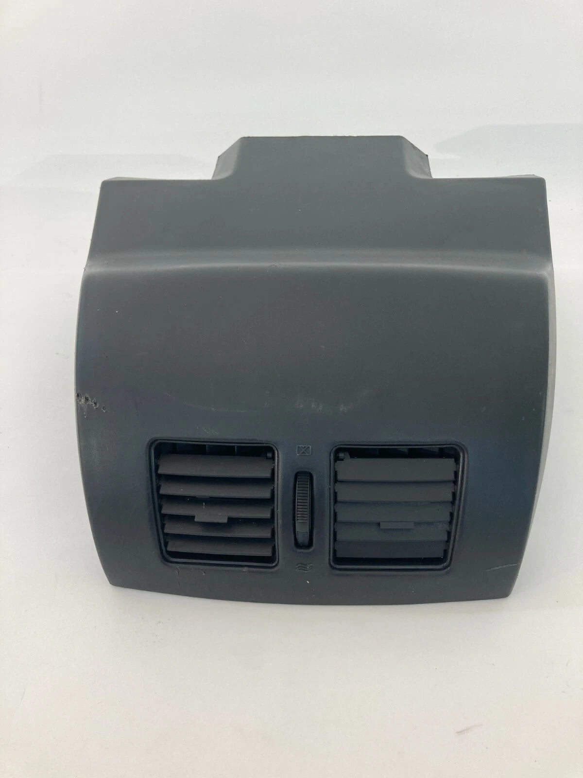 2004 2005 2006 2007 2008 CHRYSLER PACIFICA REAR A/C AC AIR VENT TRIM COVER