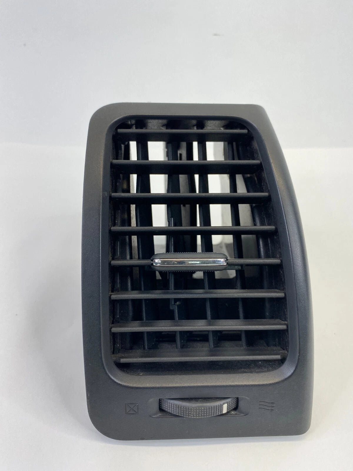 2007-2013 NISSAN ALTIMA RIGHT DASH A/C AIR VENT GRILLE OUTLET 68760-JA00A OEM