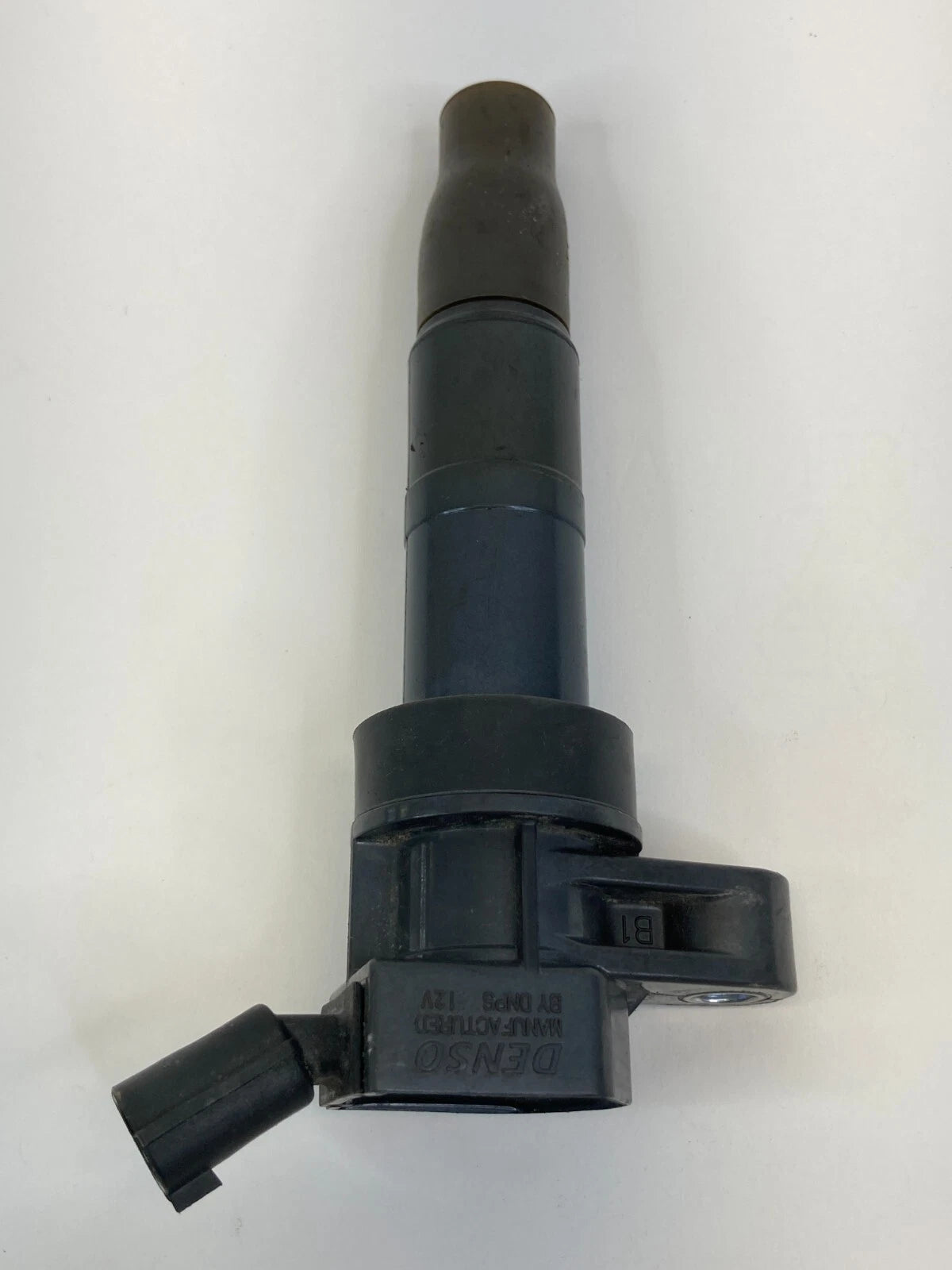 2010-2013 KIA FORTE 10 RONDO 2.0L ENGINE IGNITION COIL IGNITOR 27300-3F100 OEM