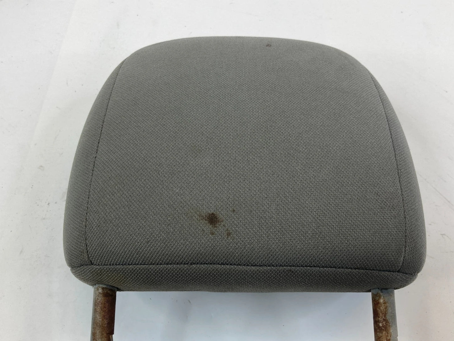 2008-2010 CHRYSLER TOWN & COUNTRY FRONT RIGHT PASSENGER HEADREST GREY CLOTH OEM