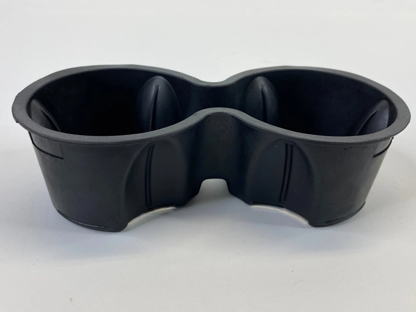 10-17 CHEVY EQUINOX GMC TERRAIN REAR CENTER CONSOLE CUP HOLDER INSERT C7GZ63111