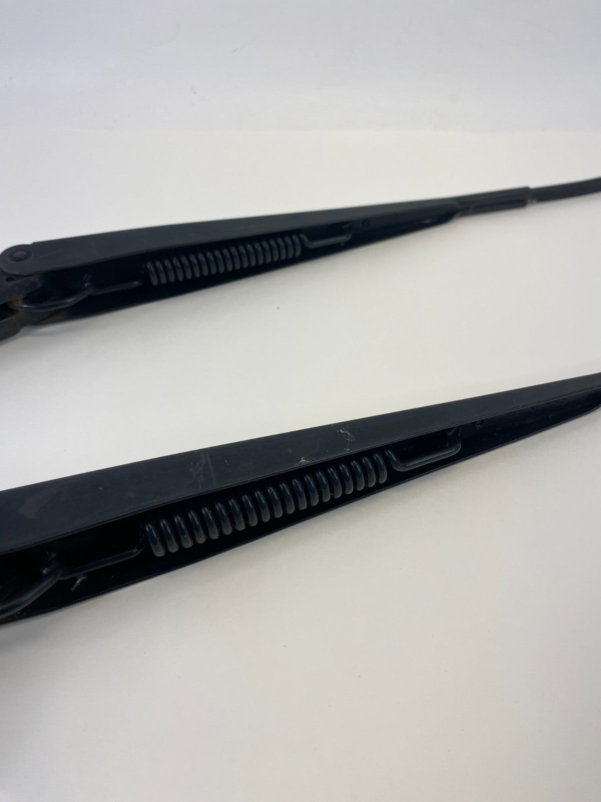 2001-2005 Honda Civic Front Left & Right Windshield Wiper Arm Pair Set OEM