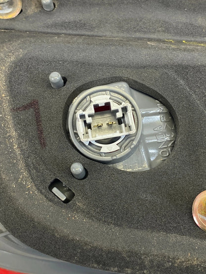 2001 2002 HONDA CIVIC SEDAN INNER TAIL LIGHT LEFT DRIVER SIDE TRUNK LAMP OEM