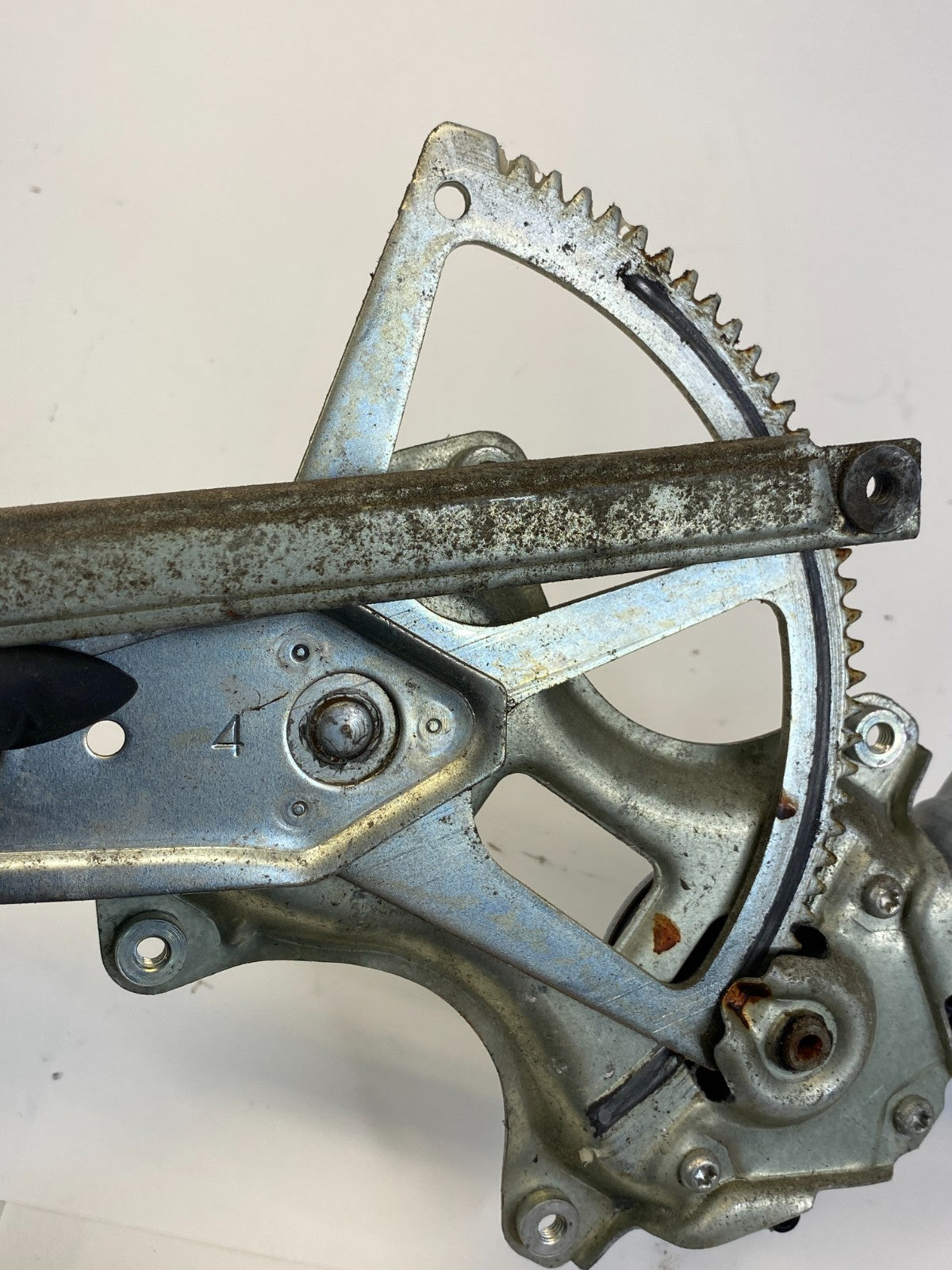 2004-2009 Toyota Prius Front Right Door Window Regulator W/ Motor 85710-35180