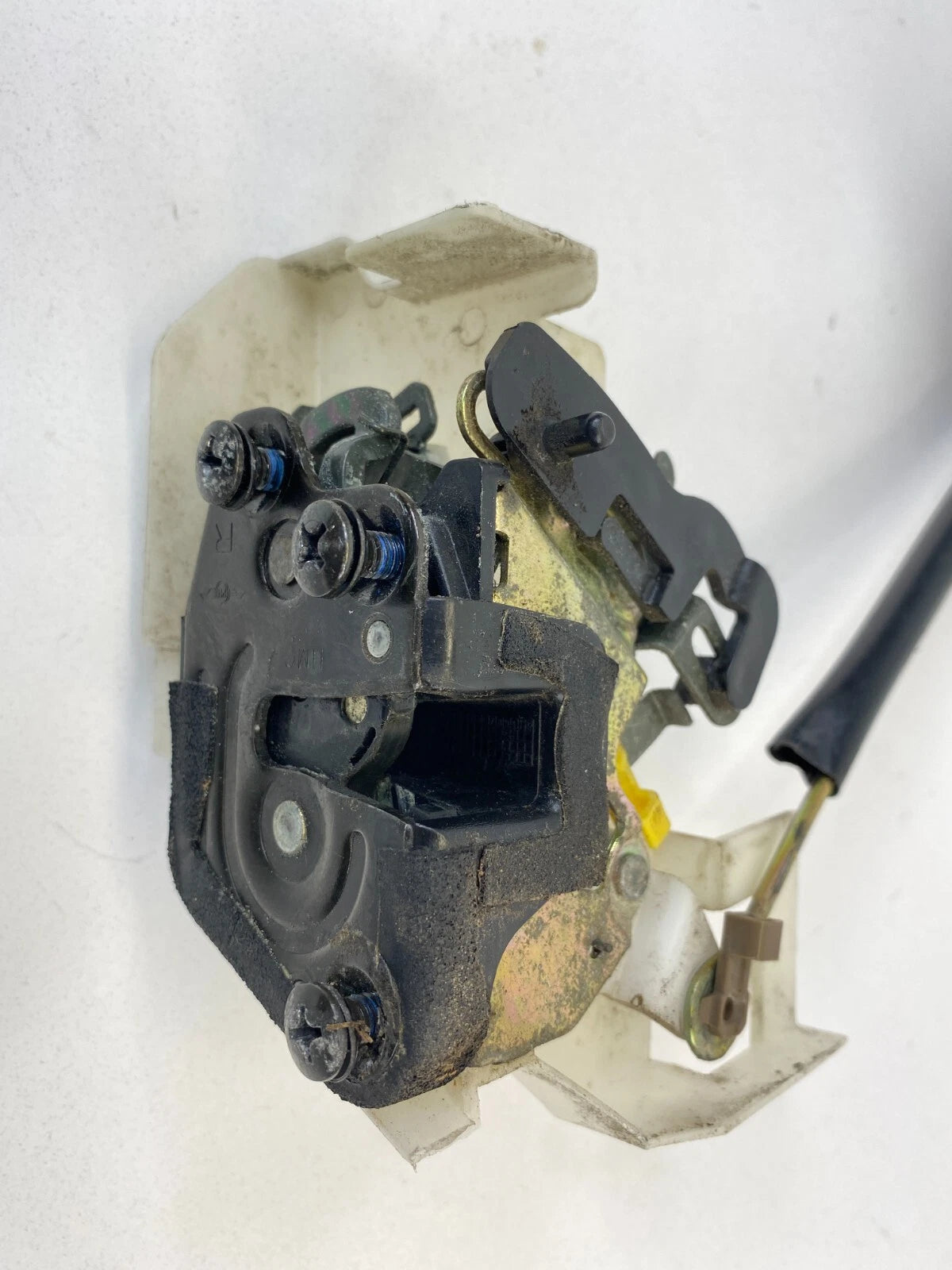 1999-2005 HYUNDAI SONATA REAR RIGHT PASSENGER SIDE DOOR LOCK LATCH ACTUATOR OEM