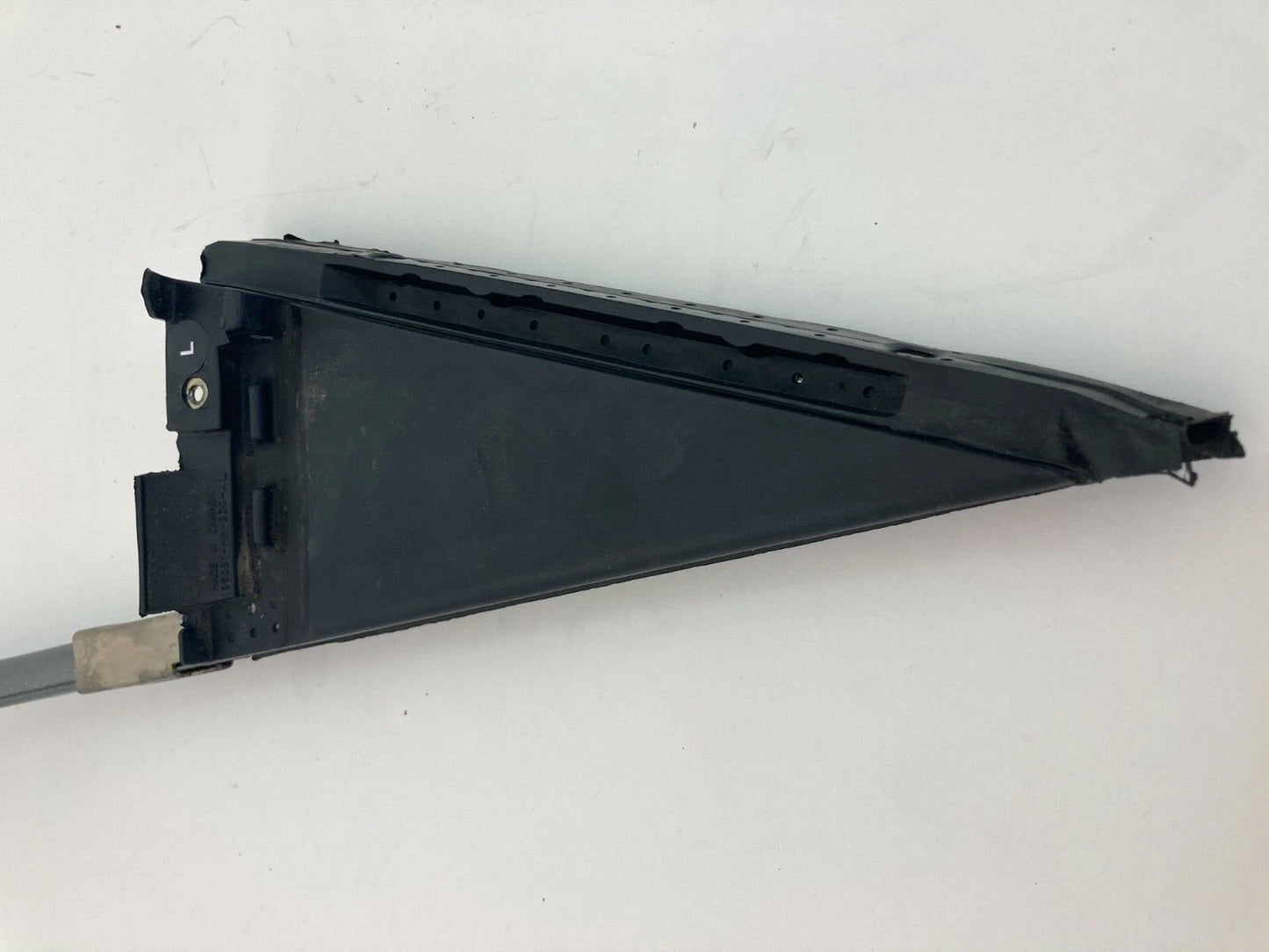 03-08 TOYOTA MATRIX REAR LEFT EXTERIOR CORNER COVER TRIM BEZEL 05031MP230AL OEM