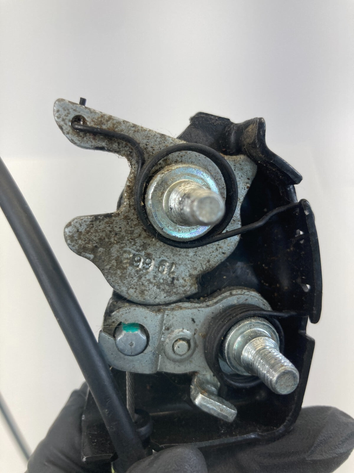 2008-2016 Chrysler Town & Country Rear Right Sliding Door Hold Open Lock Latch