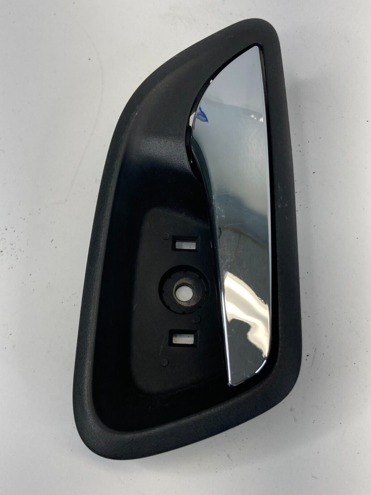 2011-2016 Chevrolet Cruze Front Right Side Interior Inner Door Handle 96845904