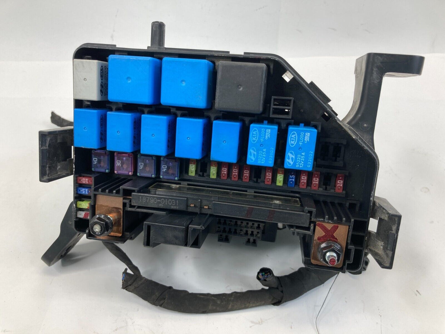 2010 2011 Kia Soul 1.6L Engine Fuse Relay Box Fusebox Block 91227-2K385 OEM