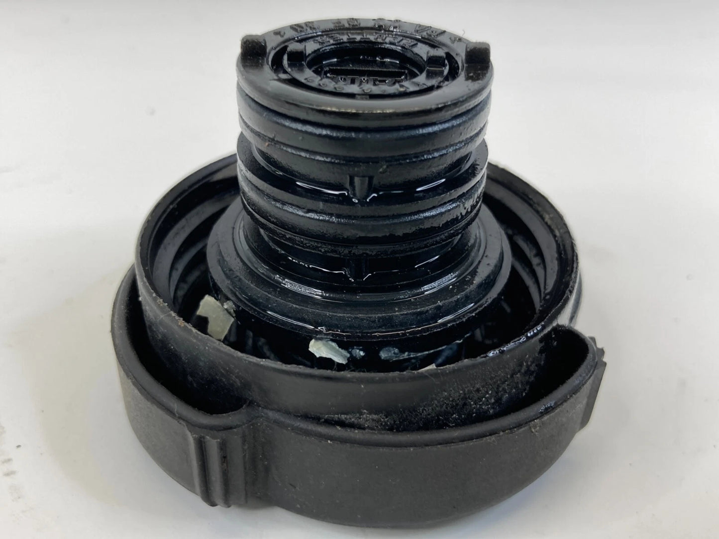 2002-2005 BMW 745I RADIATOR COOLANT EXPANSION TANK CAP LID COVER ASSY OEM