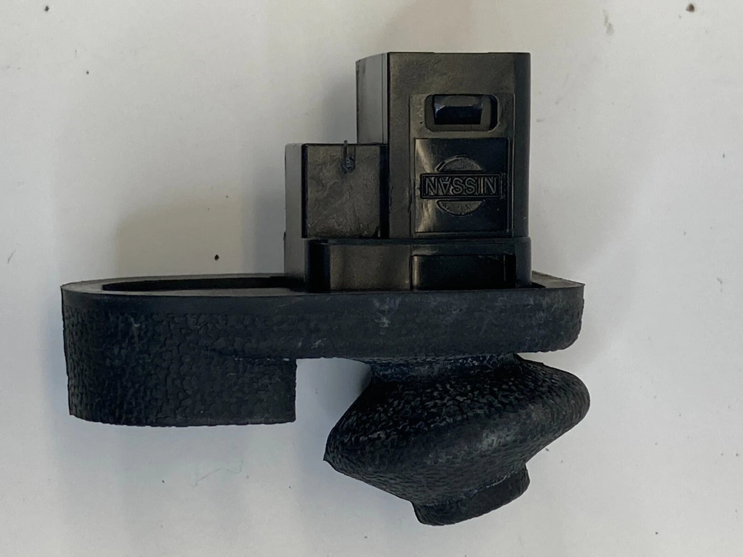 2000-2014 NISSAN MAXIMA SEDAN DOOR LIGHT AJAR SWITCH JAMB SENSOR OEM