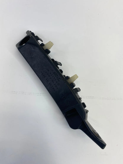 2011-2016 HYUNDAI ELANTRA FRONT RIGHT SIDE BUMPER RETAINER SUPPORT BRACKET OEM