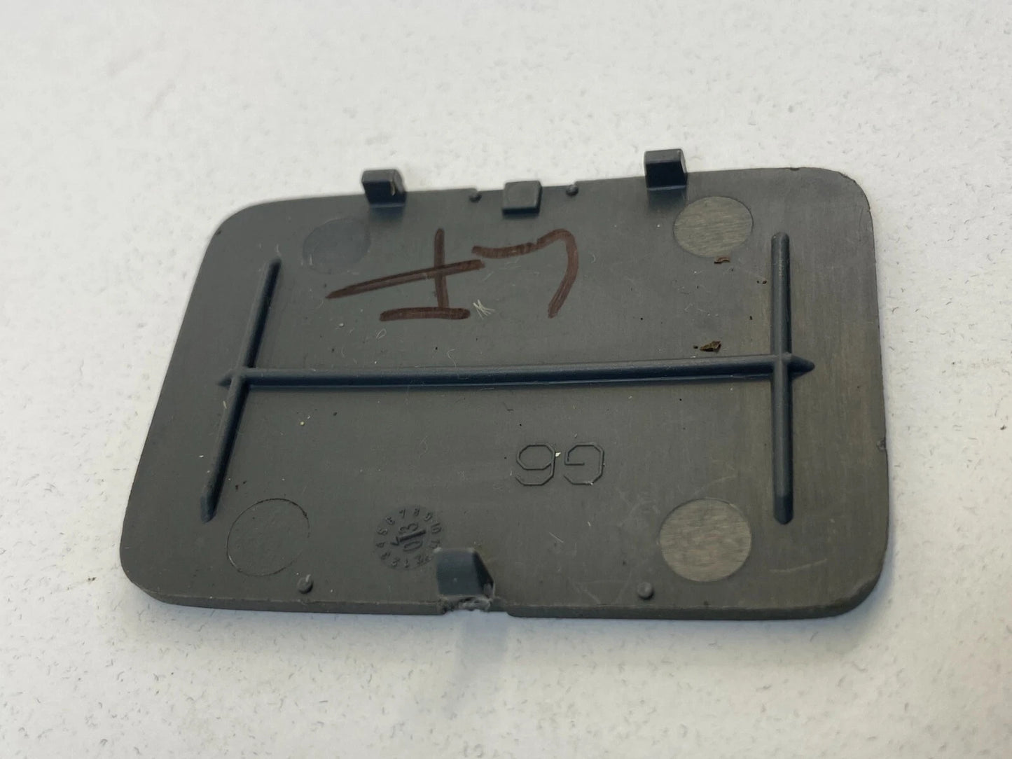 2003-2005 HONDA PILOT FRONT LEFT DRIVER INTERIOR DOOR HANDLE SCREW COVER CAP OEM
