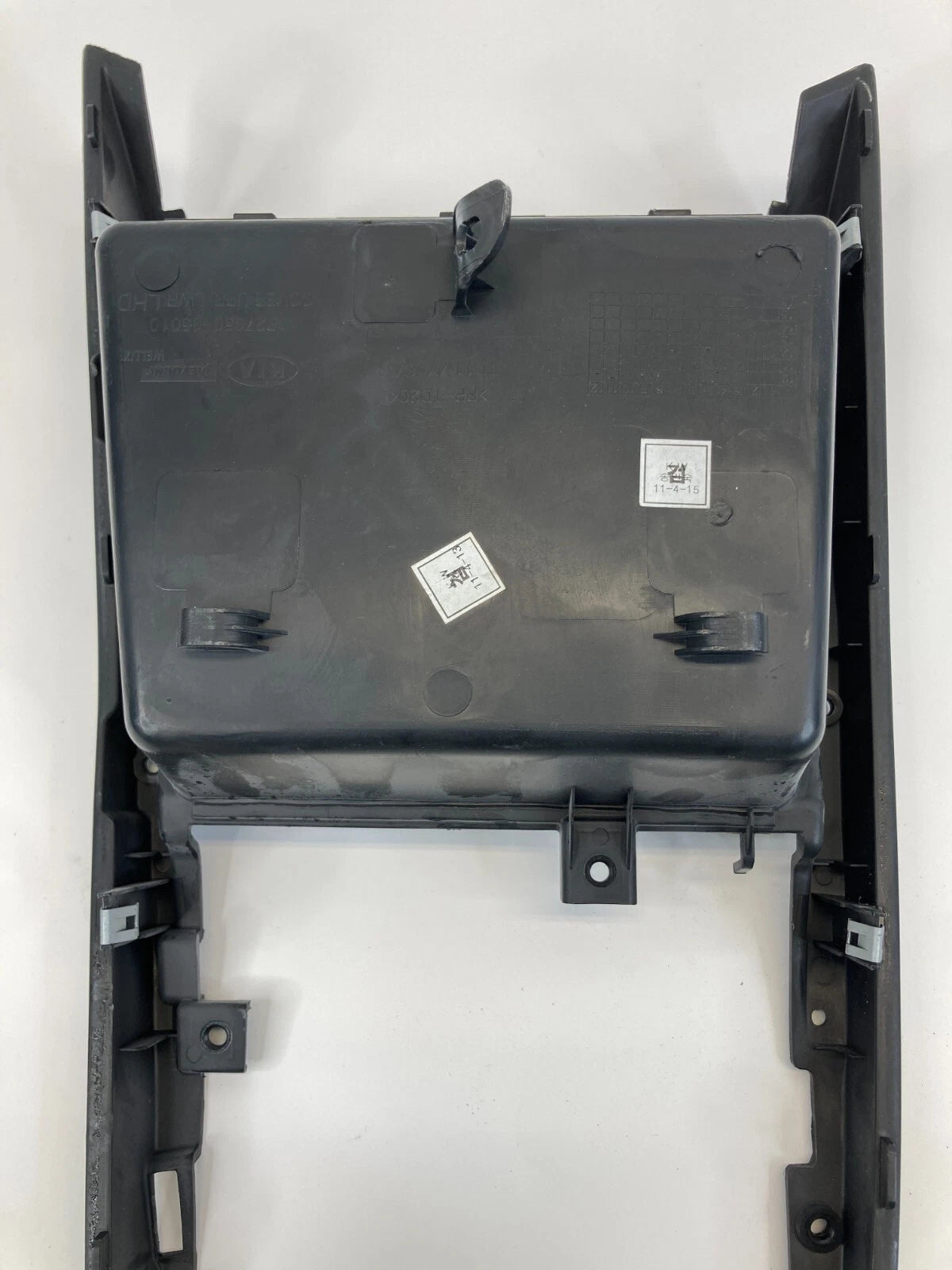 2011-2013 KIA FORTE AUTOMATIC CENTER CONSOLE SHIFT PANEL COVER BEZEL TRIM OEM