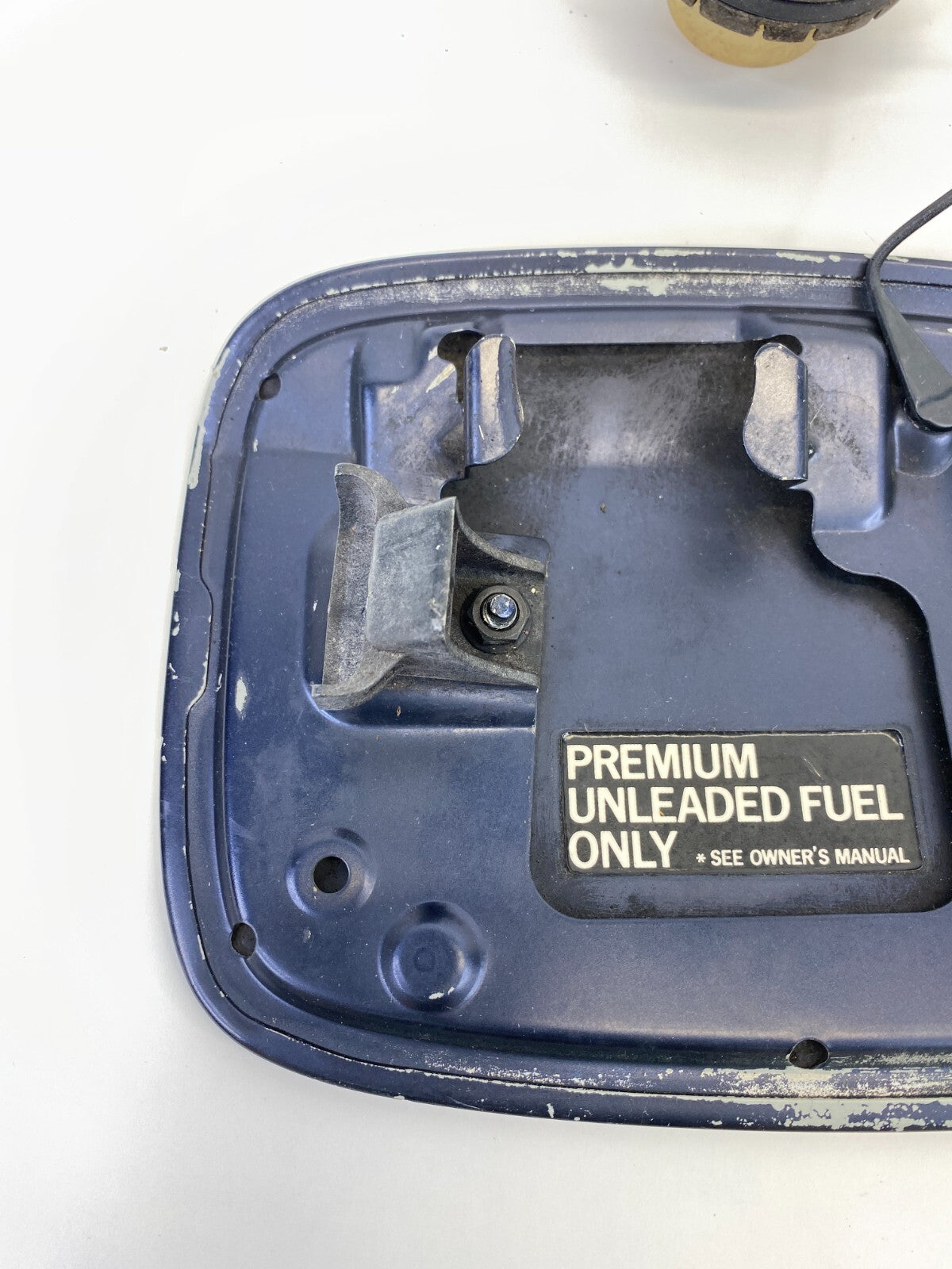 2006-2014 Lexus IS250 Fuel Filler Tank Door Gas Lid Cover W/ Fuel Tank Cap OEM