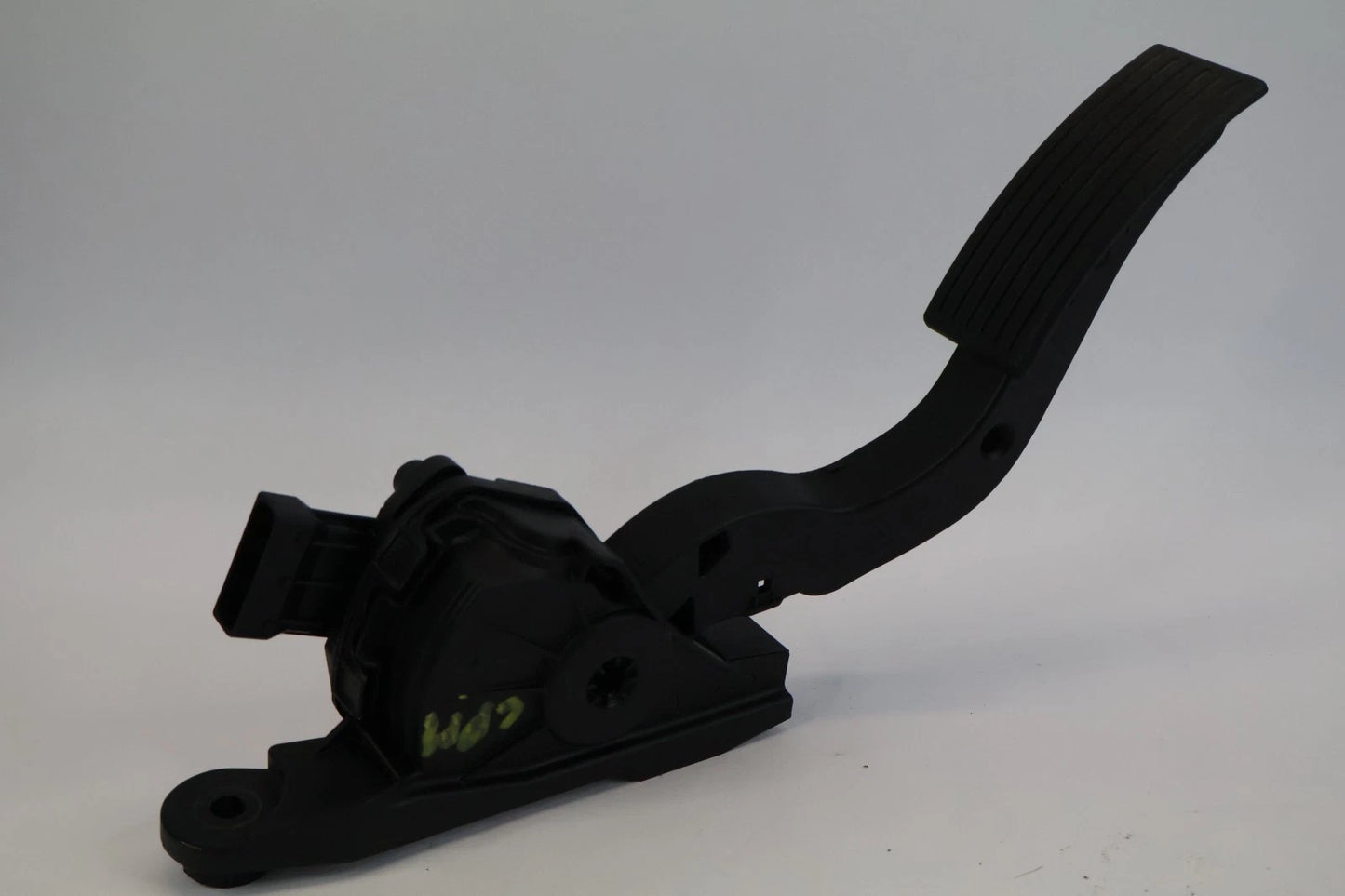 2012-2017 HYUNDAI ACCENT GAS PEDAL ACCELERATOR POSITION SENSOR ASSEMBLY