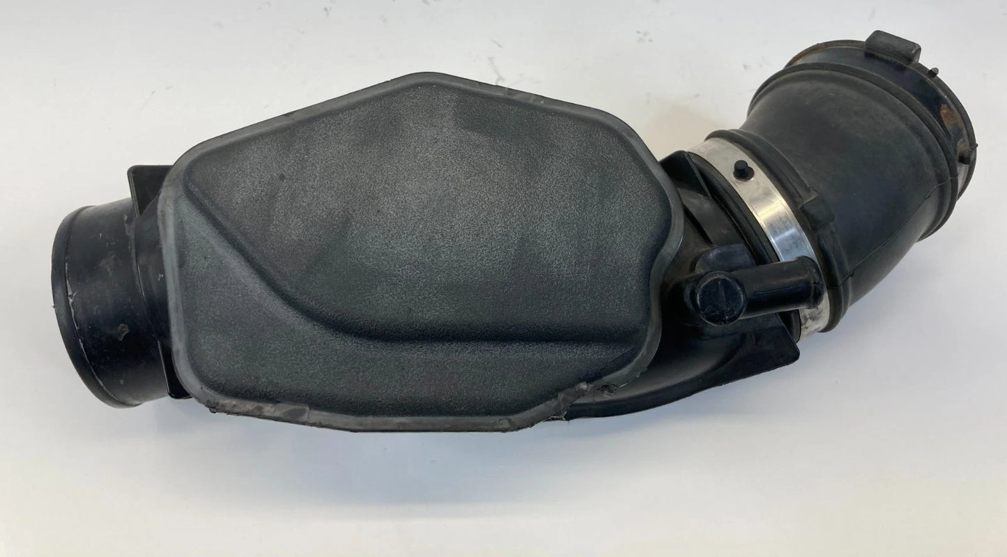 2006 2007 2008 INFINITI M35 AIR INTAKE TUBE RESONATOR BOX W/ HOSE OEM