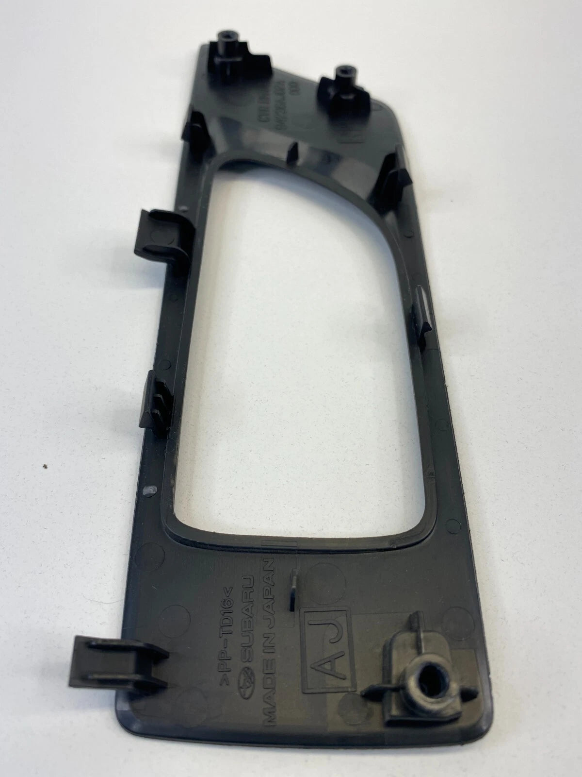 10-14 SUBARU OUTBACK FRONT RIGHT INNER DOOR HANDLE COVER BEZEL TRIM 94236AJ02A