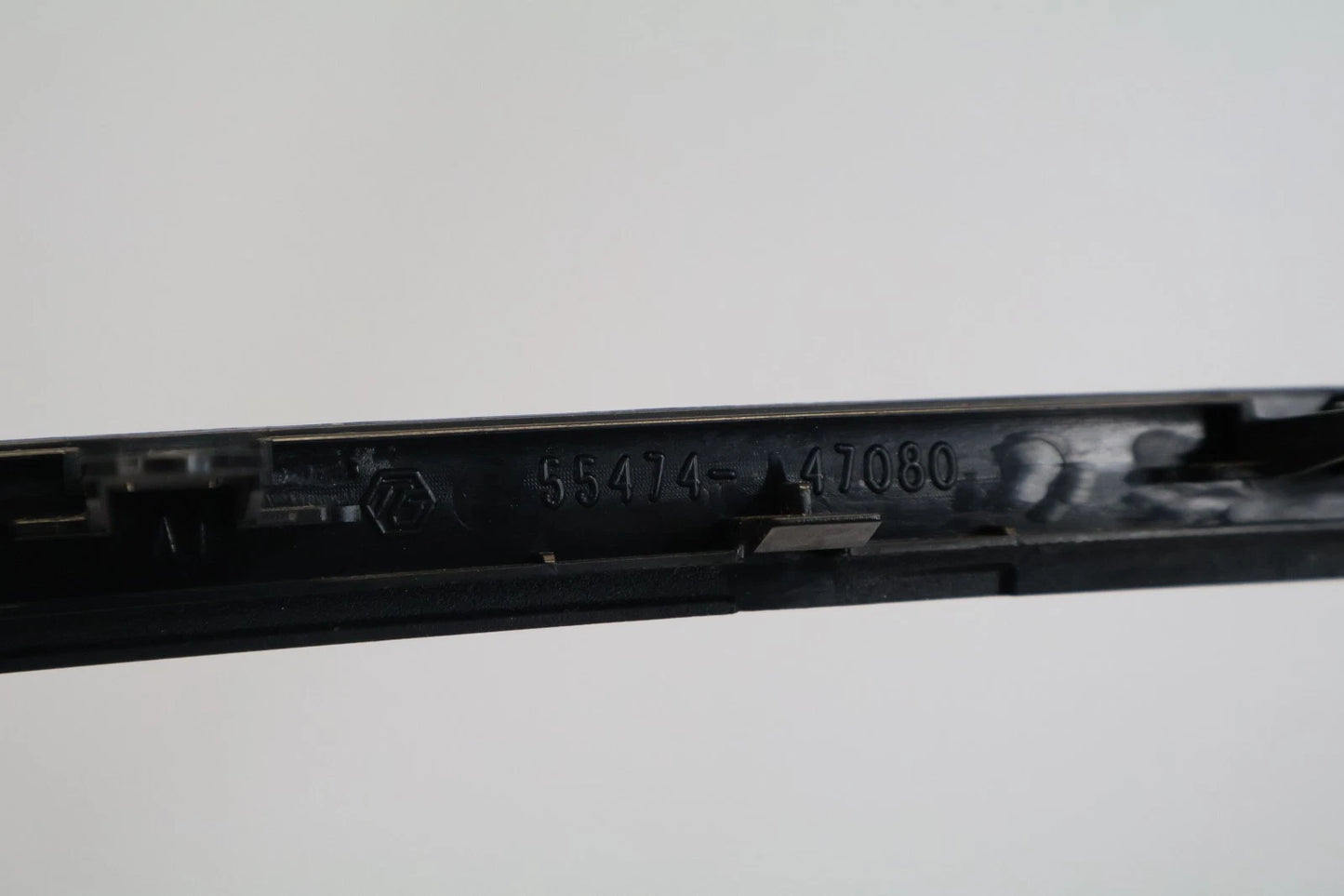 2010-2015 TOYOTA PRIUS CENTER DASH RADIO SCREEN BEZEL TRIM PANEL 55474-47080