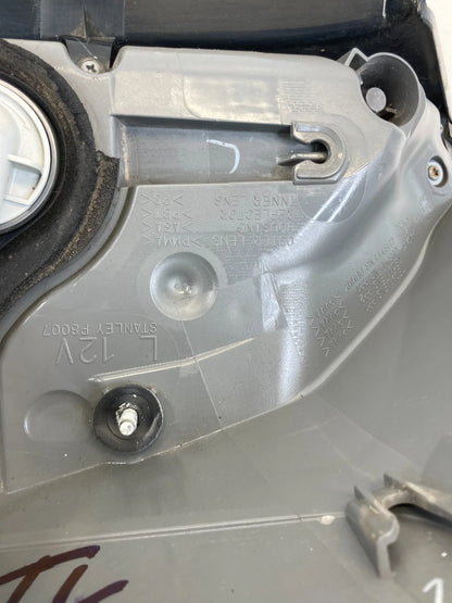 2010 2011 10 11 TOYOTA PRIUS REAR LEFT DRIVER TAIL LIGHT TAILLIGHT ASSEMBLY OEM