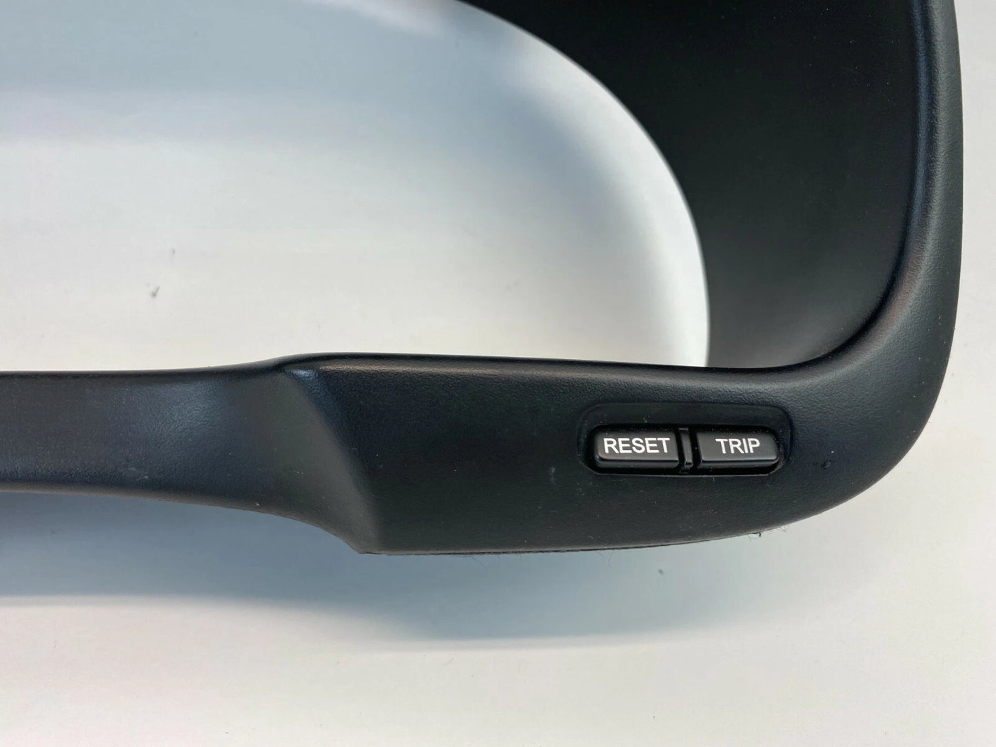 2010-2012 HYUNDAI SANTA FE DASHBOARD SPEEDOMETER CLUSTER COVER BEZEL TRIM OEM