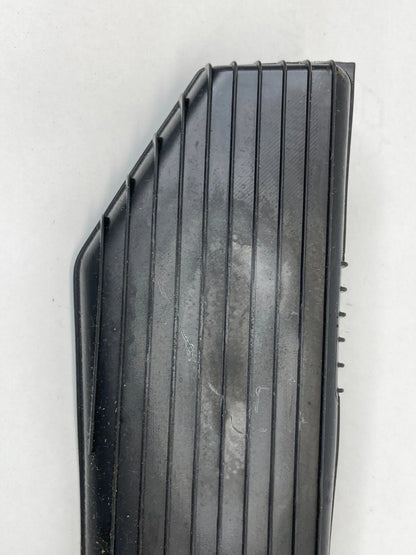 2012-2014 VOLKSWAGEN PASSAT FRONT LEFT SIDE STORAGE RUBBER INSERT MAT 561868133