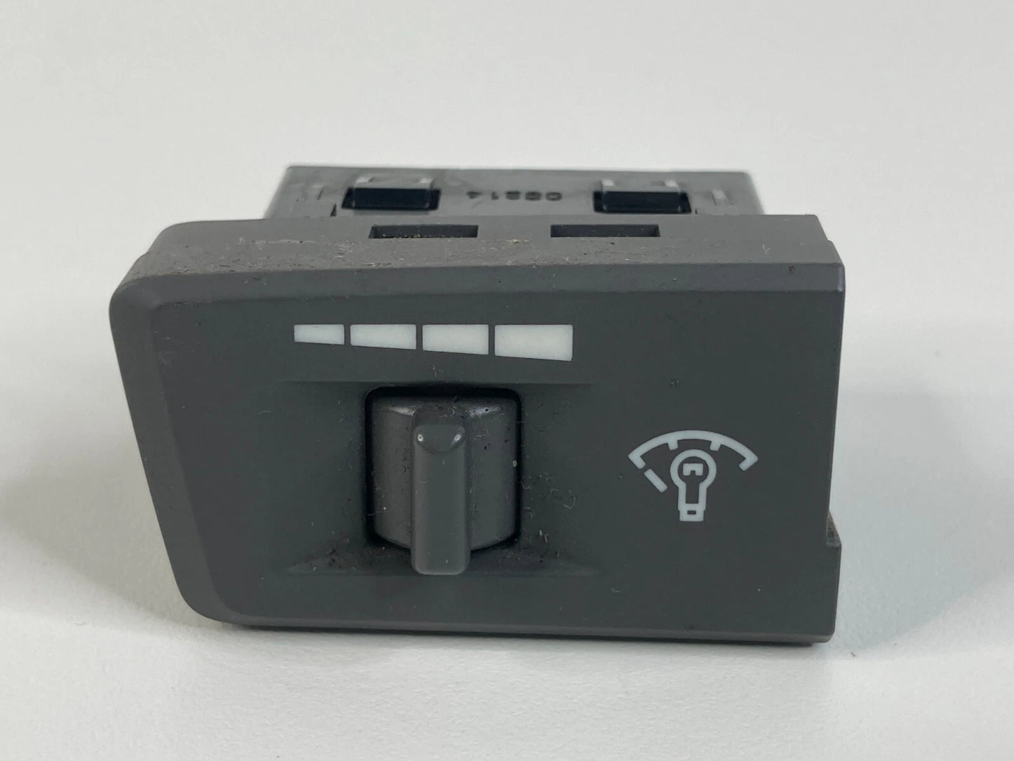 2011-2014 HYUNDAI SONATA DASH DIMMER LIGHT LAMP SWITCH BUTTON ASSY 202009275 OEM