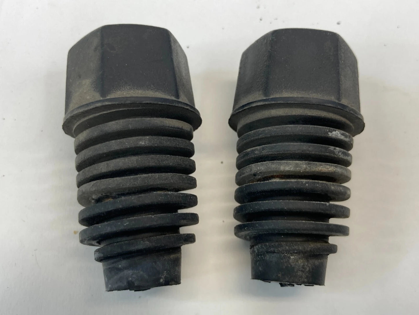2008-2017 CHEVROLET EQUINOX FRONT HOOD RUBBER CUSHION BUFFER STOPPER BUMPER PAIR