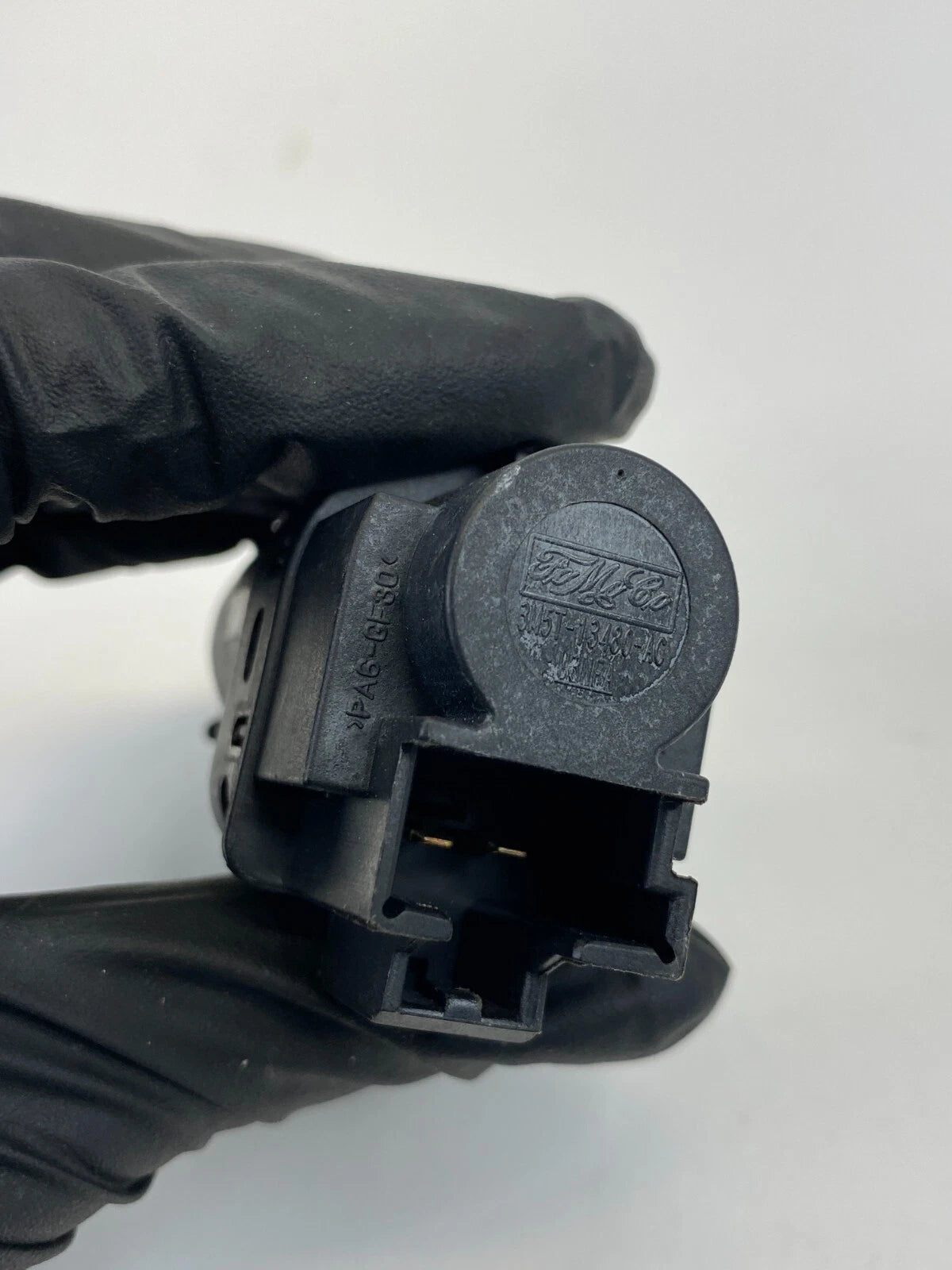 2007 2008 FORD ESCAPE BRAKE STOP LIGHT CONTROL BUTTON SWITCH 3M5T-13480-AC OEM