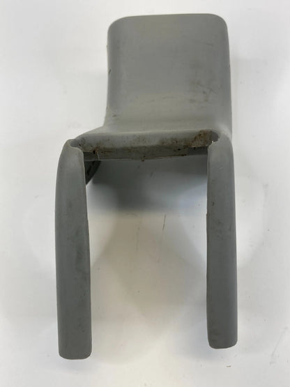 2006-2008 LEXUS RX400H RIGHT SEAT TRACK REAR INNER COVER TRIM CAP 72138-48020