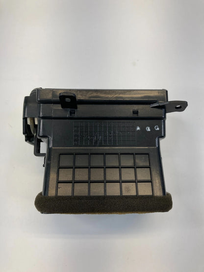 2004-2006 KIA SPECTRA DASH CENTER RIGHT SIDE PANEL A/C HEAT VENT LD-84-890A OEM