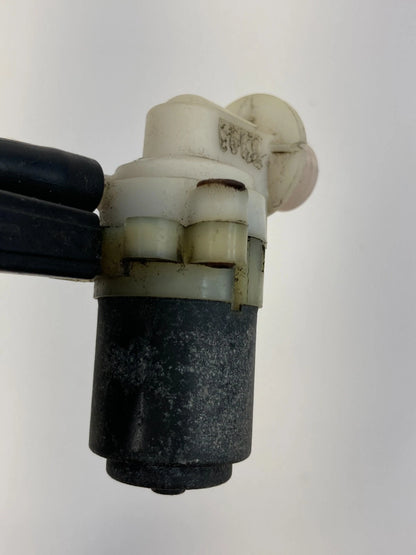 1997 1998 97 98 JEEP GRAND CHEROKEE 5.2L FRONT WINDSHIELD WIPER WASHER PUMP OEM