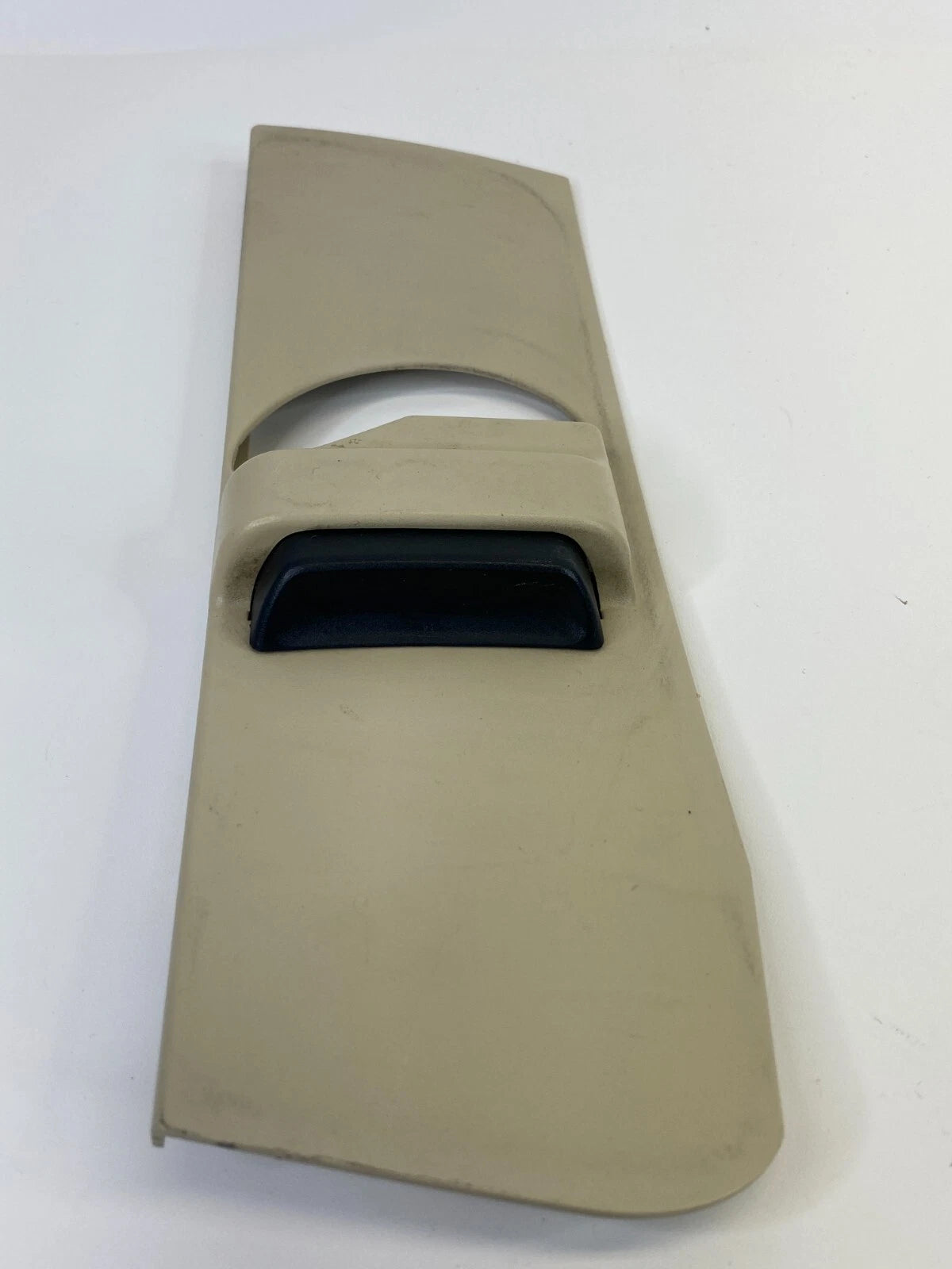 2003-2006 MERCEDES-BENZ E500 FRONT LEFT SIDE UPPER SEAT BELT ADJUSTENT TRIM OEM