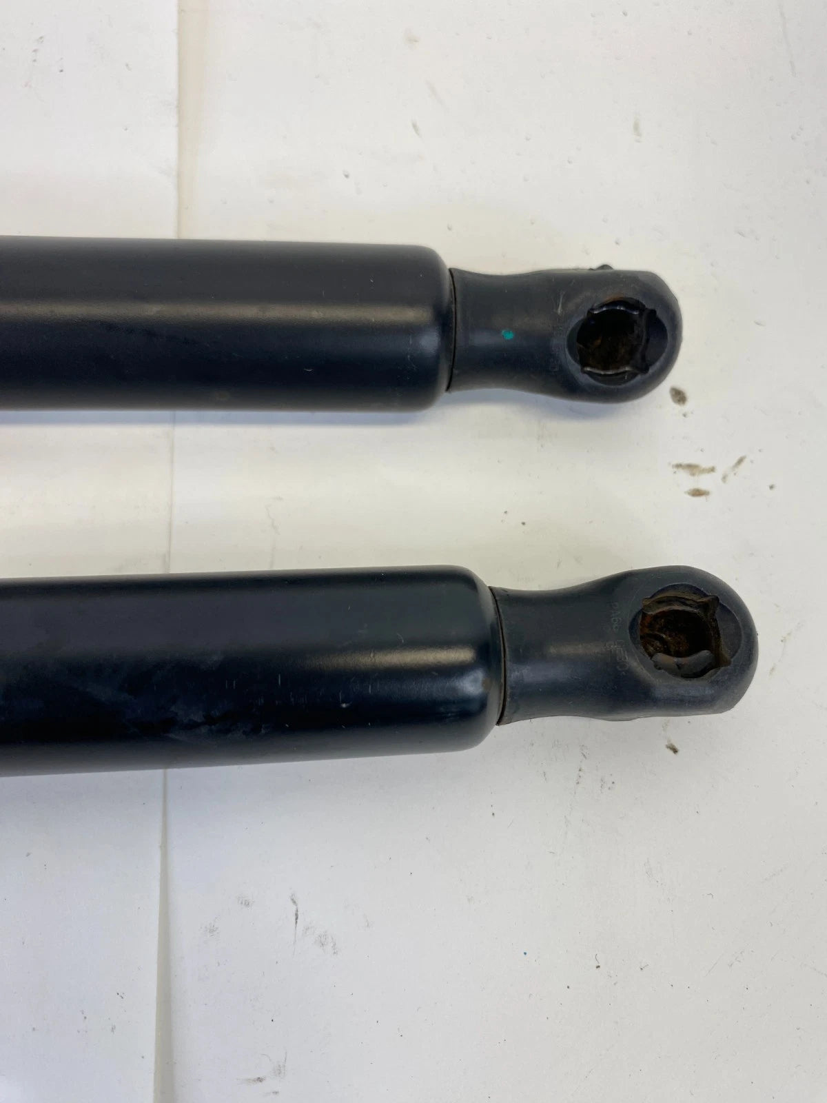 11-15 FORD EXPLORER RR TRUNK LIFTGATE SUPPORT STRUTS PAIR SET 2 098001-0630N OEM