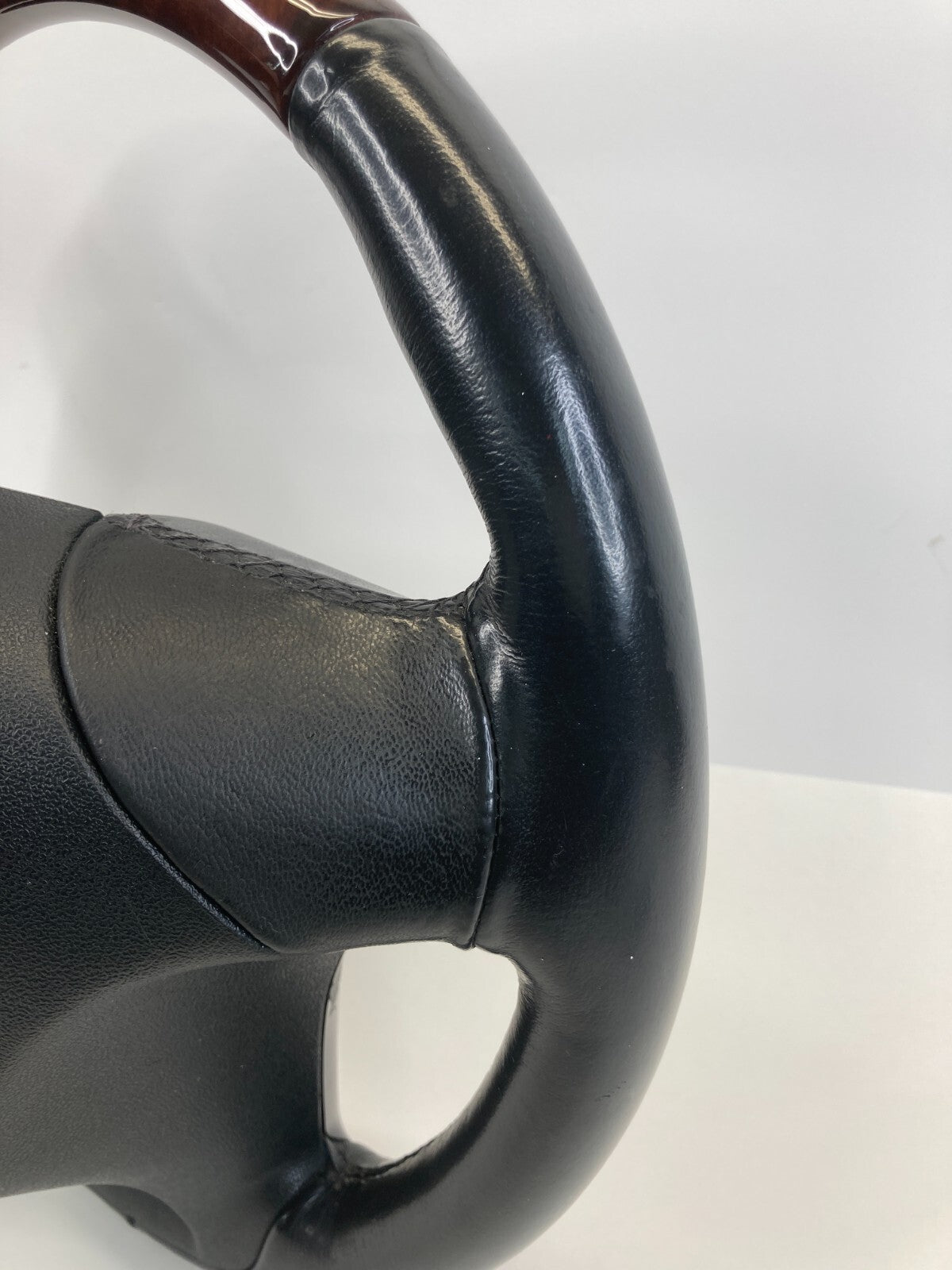 2010 2011 2012 2013 Buick LaCrosse Steering Wheel W/ Cruise Control 20979151 OEM